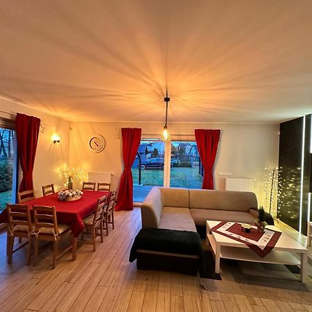 Domowy Zakatek Villa Tuchom Kültér fotó